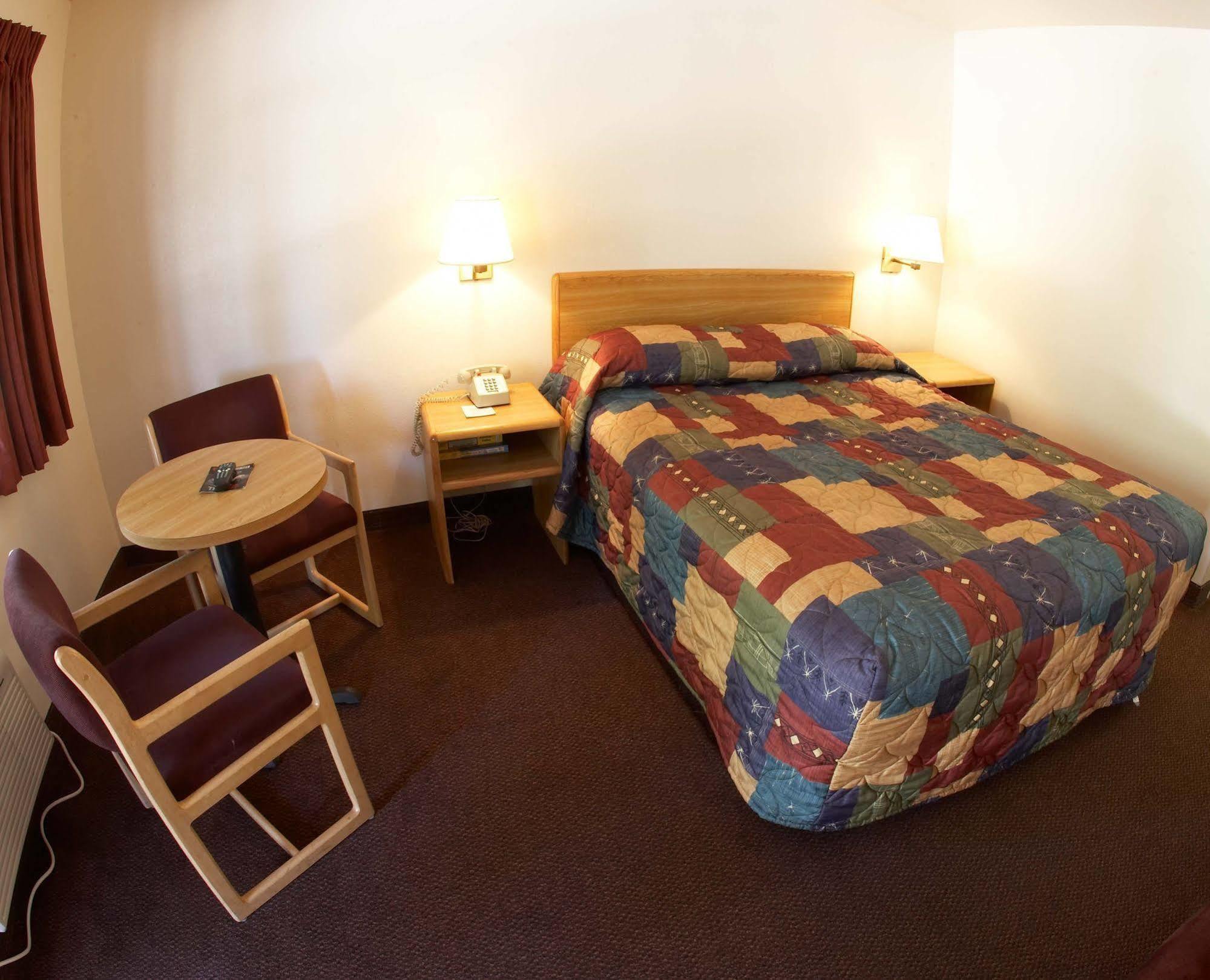 Ez 8 Motel Airporter Phoenix Eksteriør billede